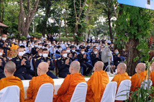 กิจกรรมทำบุญตักบาตรพระสงฆ์ จำนวน ๑๘ รูป เพื่อถวายเป็นพระราชกุศลแด่พระบาทสมเด็จพระบรมชนกาธิเบศร มหาภูมิพลอดุลยเดชมหาราช บรมนาถบพิตร